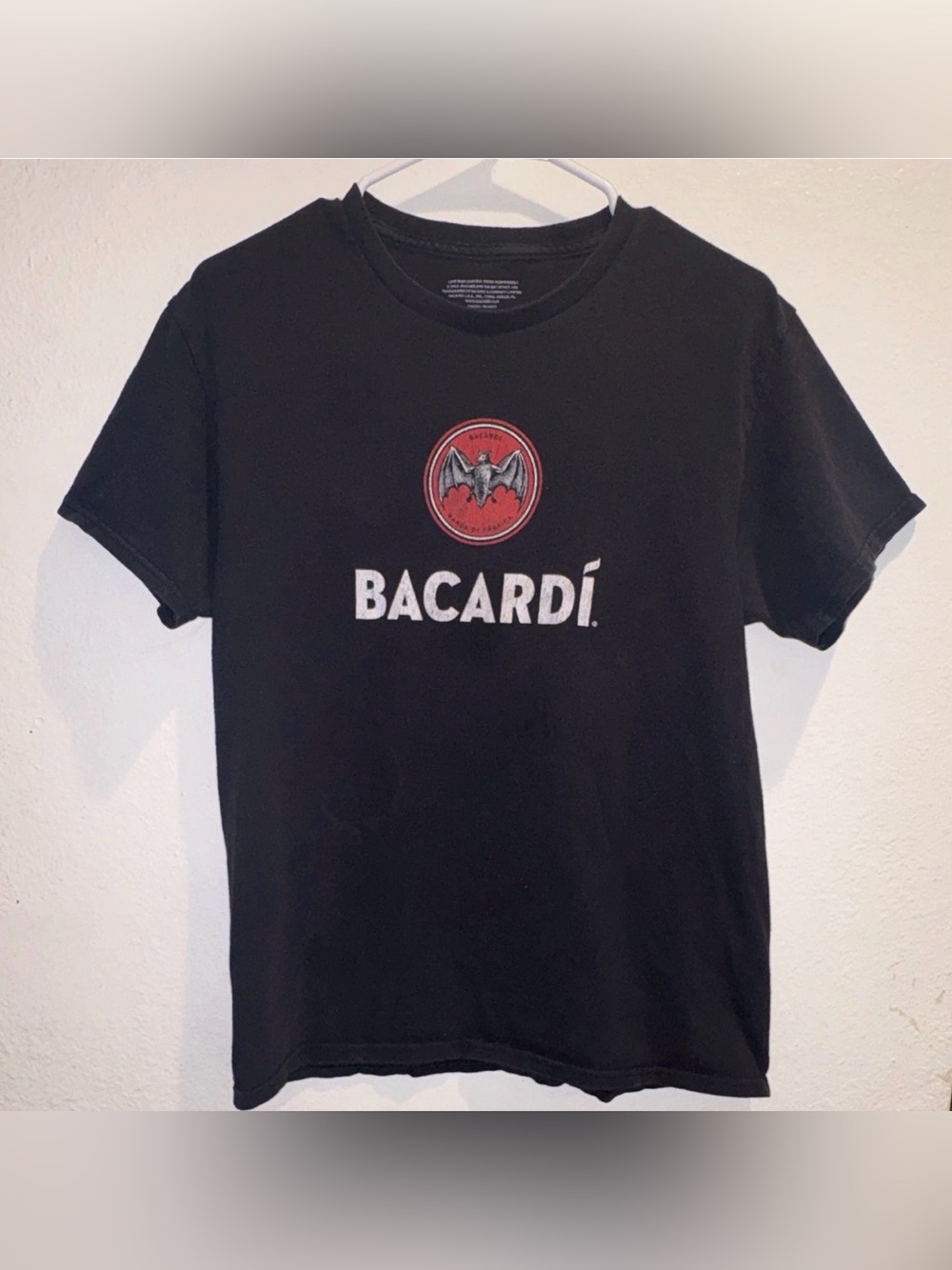Vintage Bacardi Rum Black Graphic T-Shirt Men's Size L Bat Logo Promo Y2K